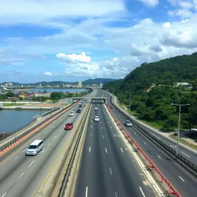 trânsito na ponte da Apae de Tatuí